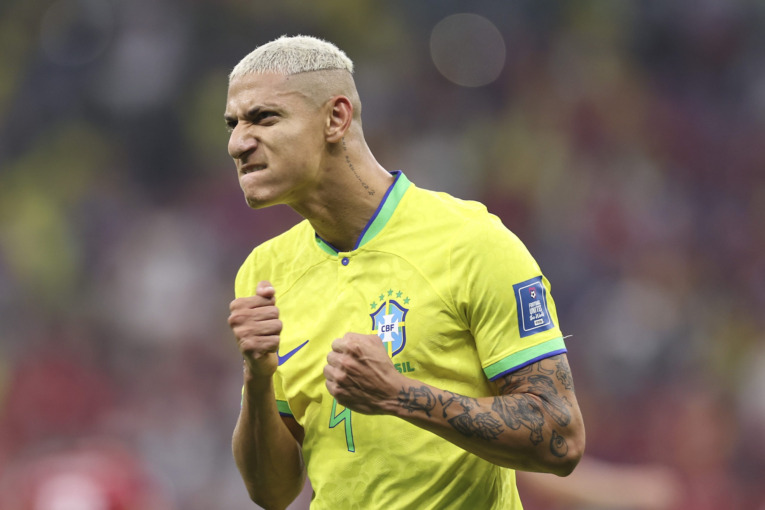 Com direito a golaço de Richarlison, Brasil vence Sérvia na estreia, jogo  online brasil e servia 