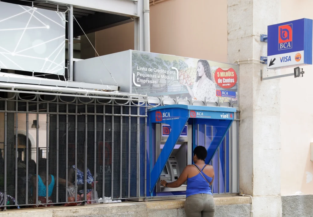 cabo verde multibancos caixas automáticas