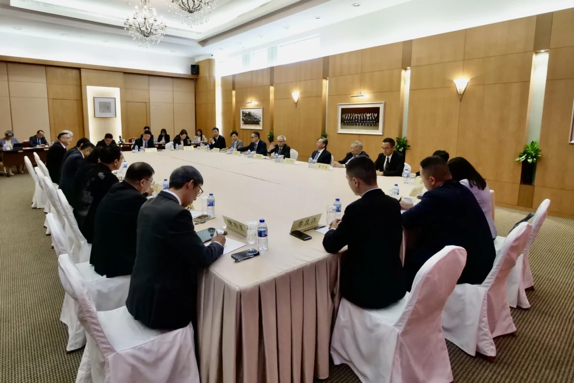 Sam Hou Fai0902-photos-2-2
