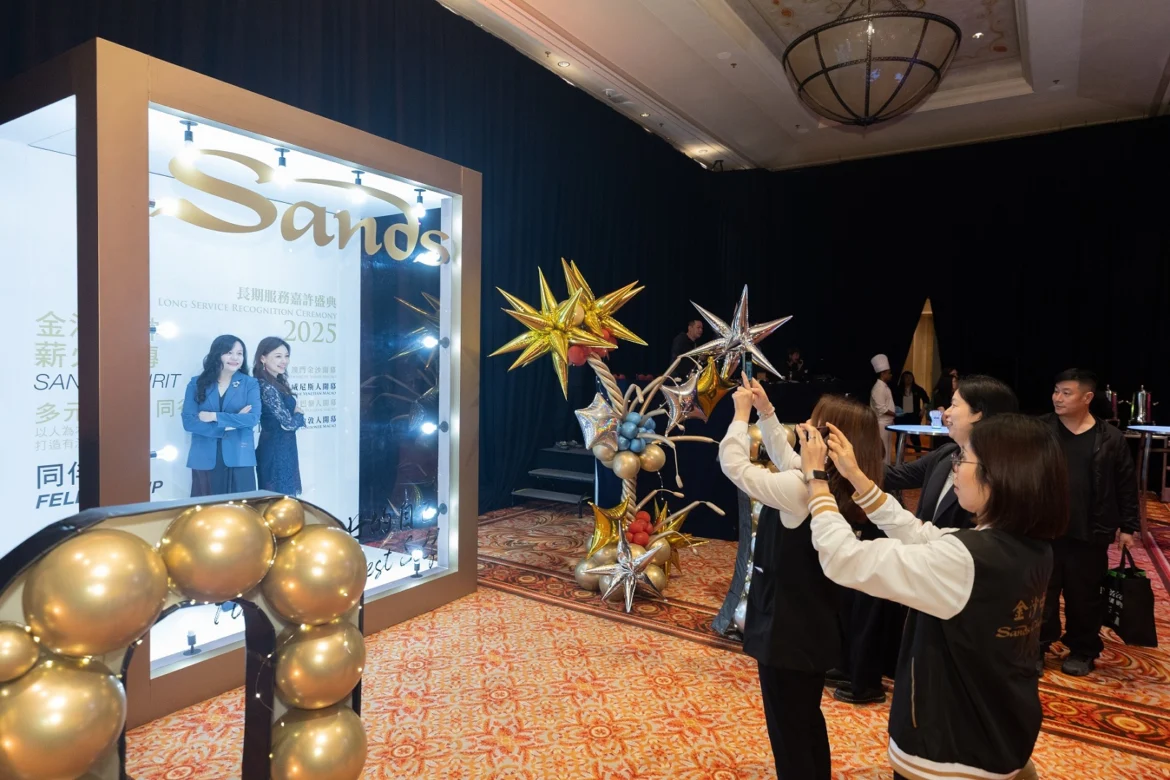 Sands-Long Service Ceremony-07