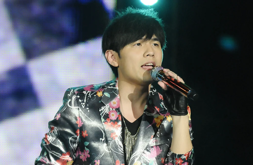 Taiwan mandopop star Jay Chou loses $6.4 million in crypto scam