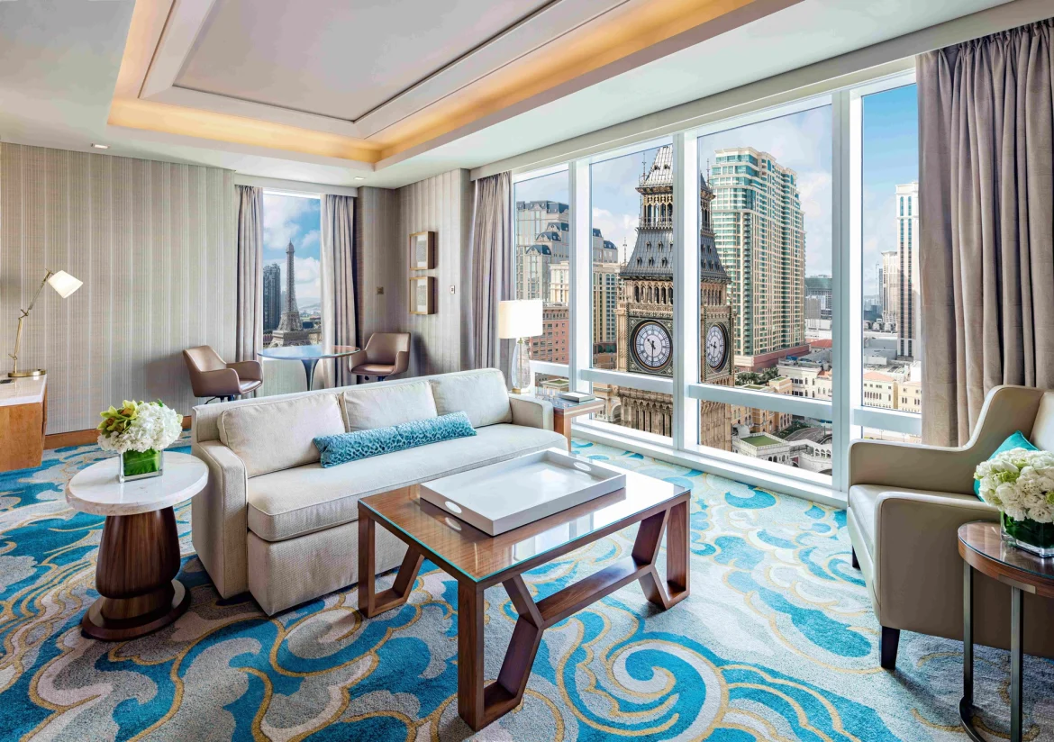 The-St.Regis-Macao-Metropolitan-Suite-credit-by-Sands-China