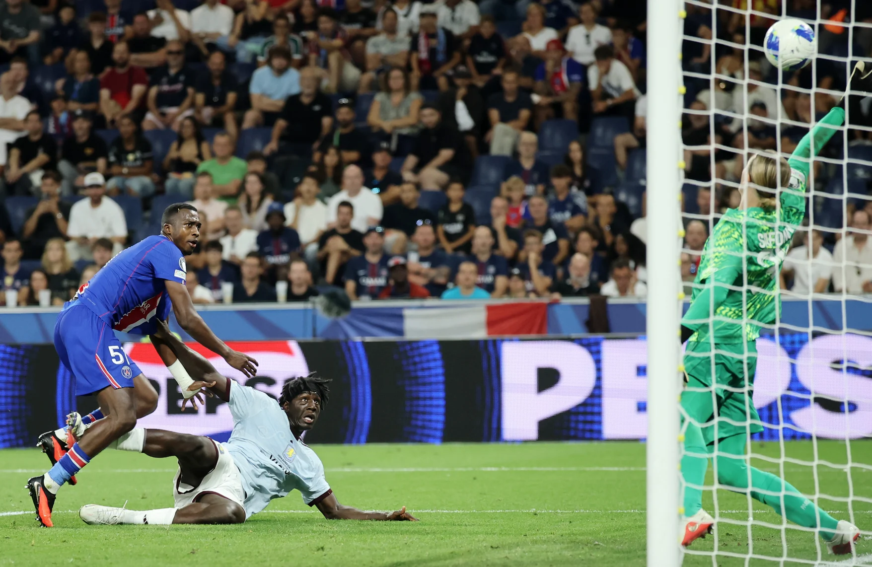 PSG claims 2nd straight UEFA Super Cup title with 2-1 victory over Aston Villa (with video)